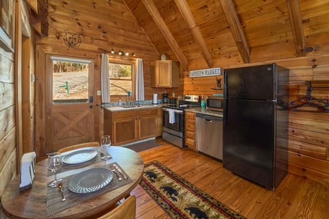 Hoot Owl Retreat - Gatlinburg, TN