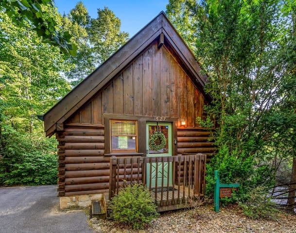 Hoot Owl Retreat - Gatlinburg, TN - Gatlinburg