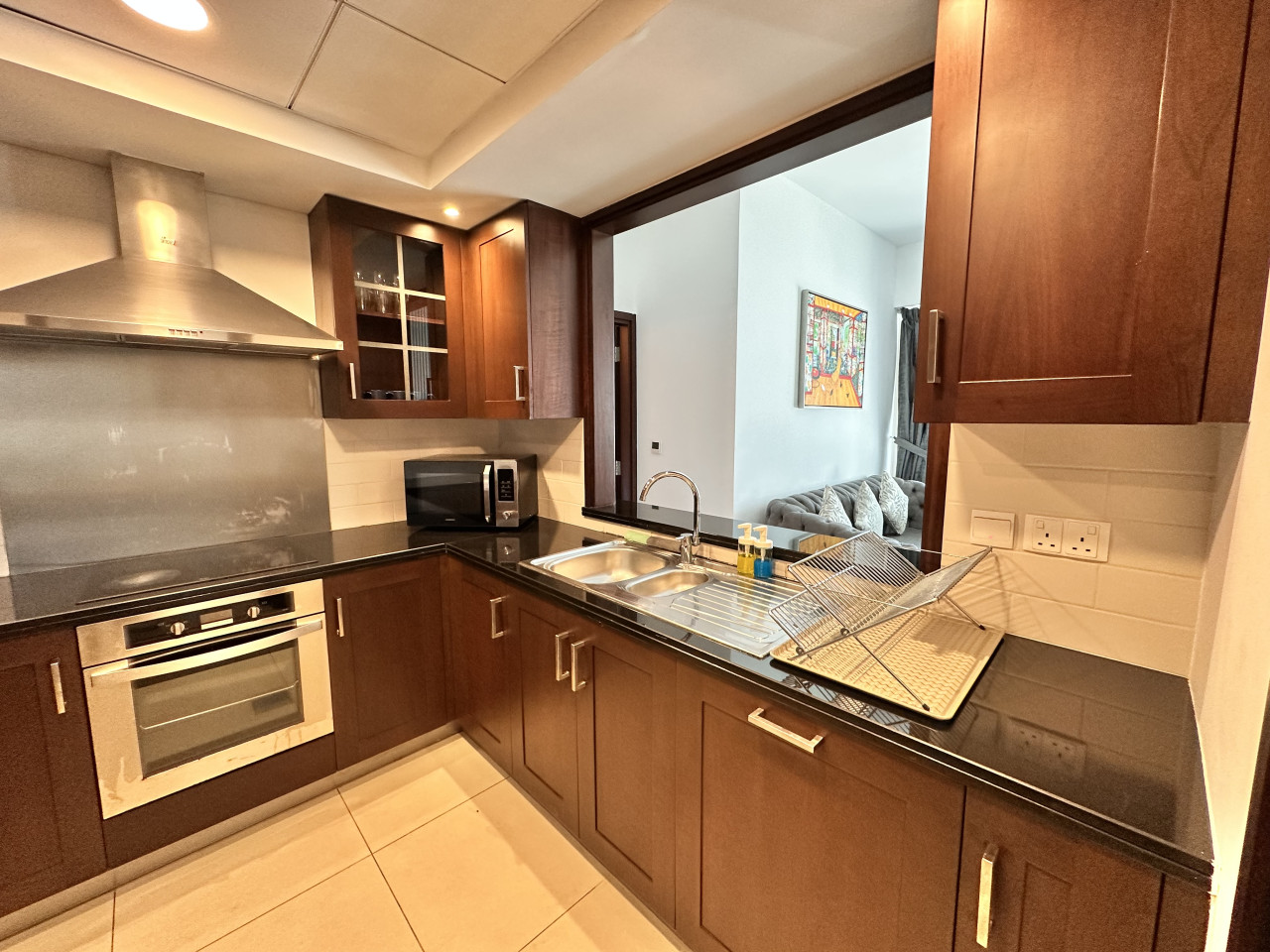 vserve-1-br-spacious-majestic-burj-khalifa-view/