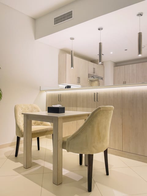 Vserve Comfy & Relaxing 1 BR Retreat  At The Palm