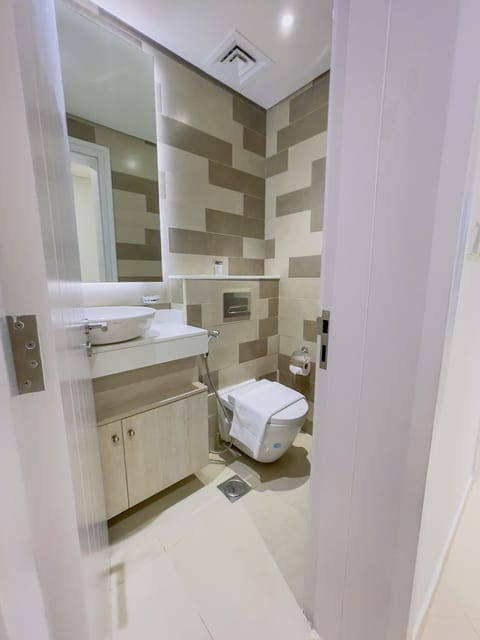 Vserve Comfy & Relaxing 1 BR Retreat  At The Palm