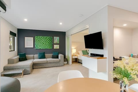 Lagoon Pool Suite 1br (Peppers) Salt Resort & Spa