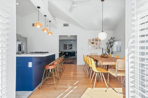 Modern Retro Hillcrest Home: Near DT, Zoo, Hot Tub