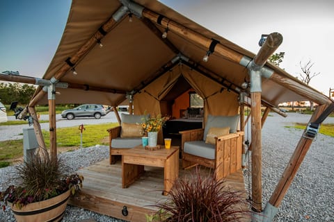 Roaring River - Adventure Tent #15 - Queen