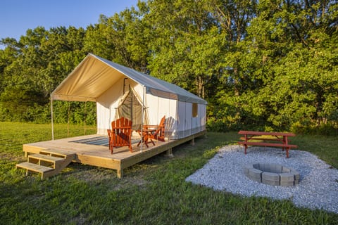 Tent 1