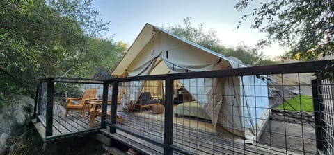 A good secure deck for your viewing needs