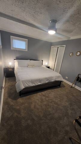 Cute 2 br with King and Queen