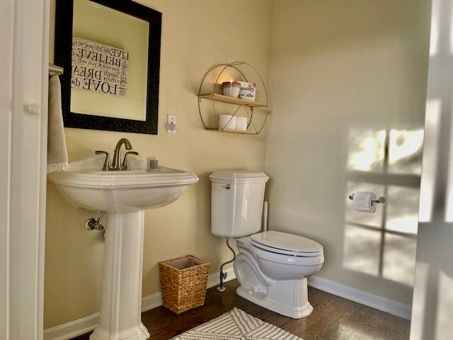 boho-farmhouse-huge-backyard-charter-hill-retreat/