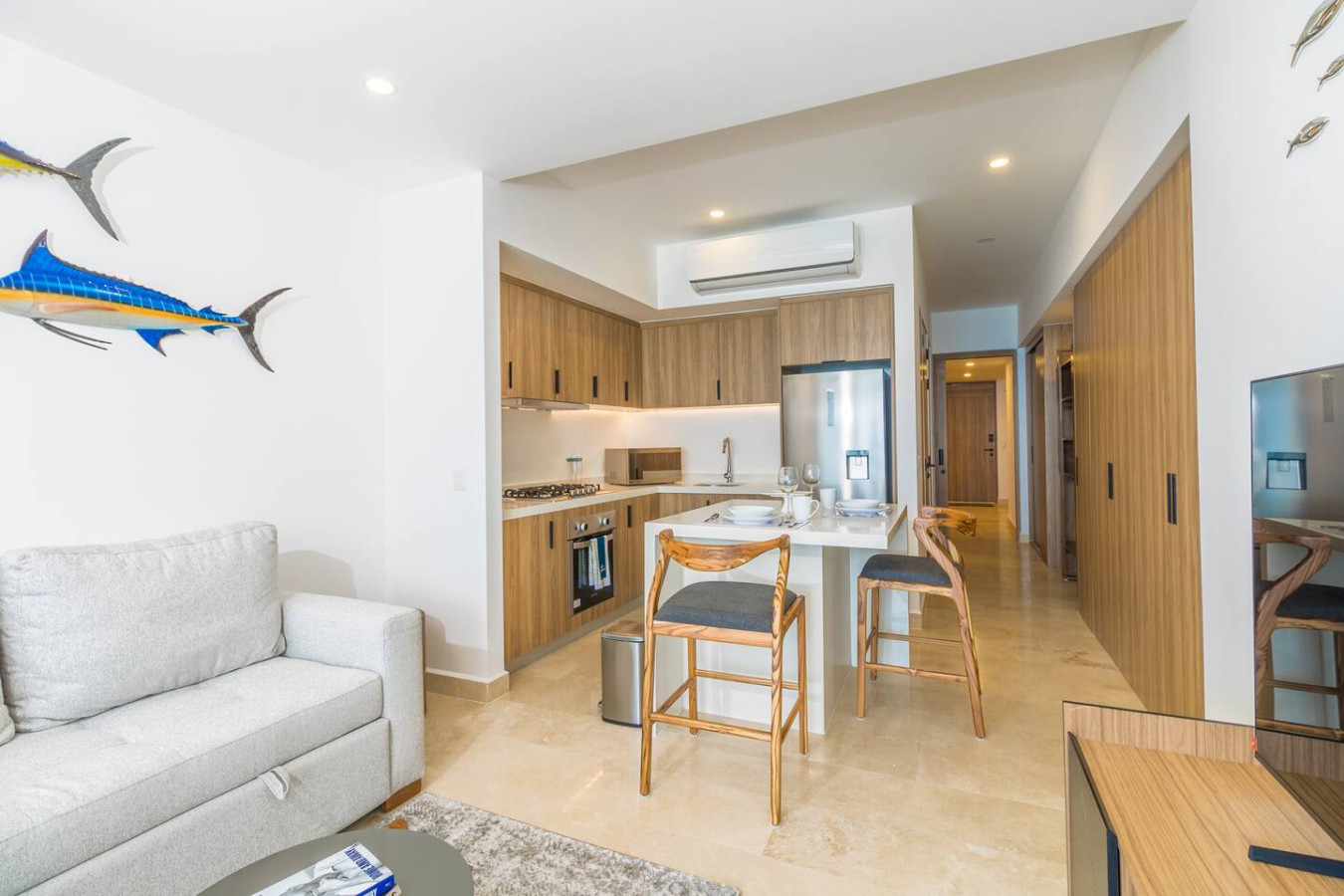 charming-1-bedroom-oceanfront-condo/