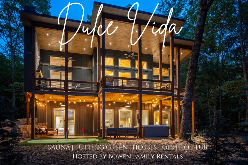 1,000 sq ft of outdoor entertaining space