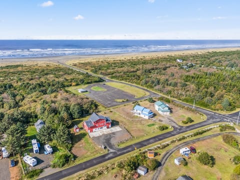 Miramar Beach House and Retreat Center