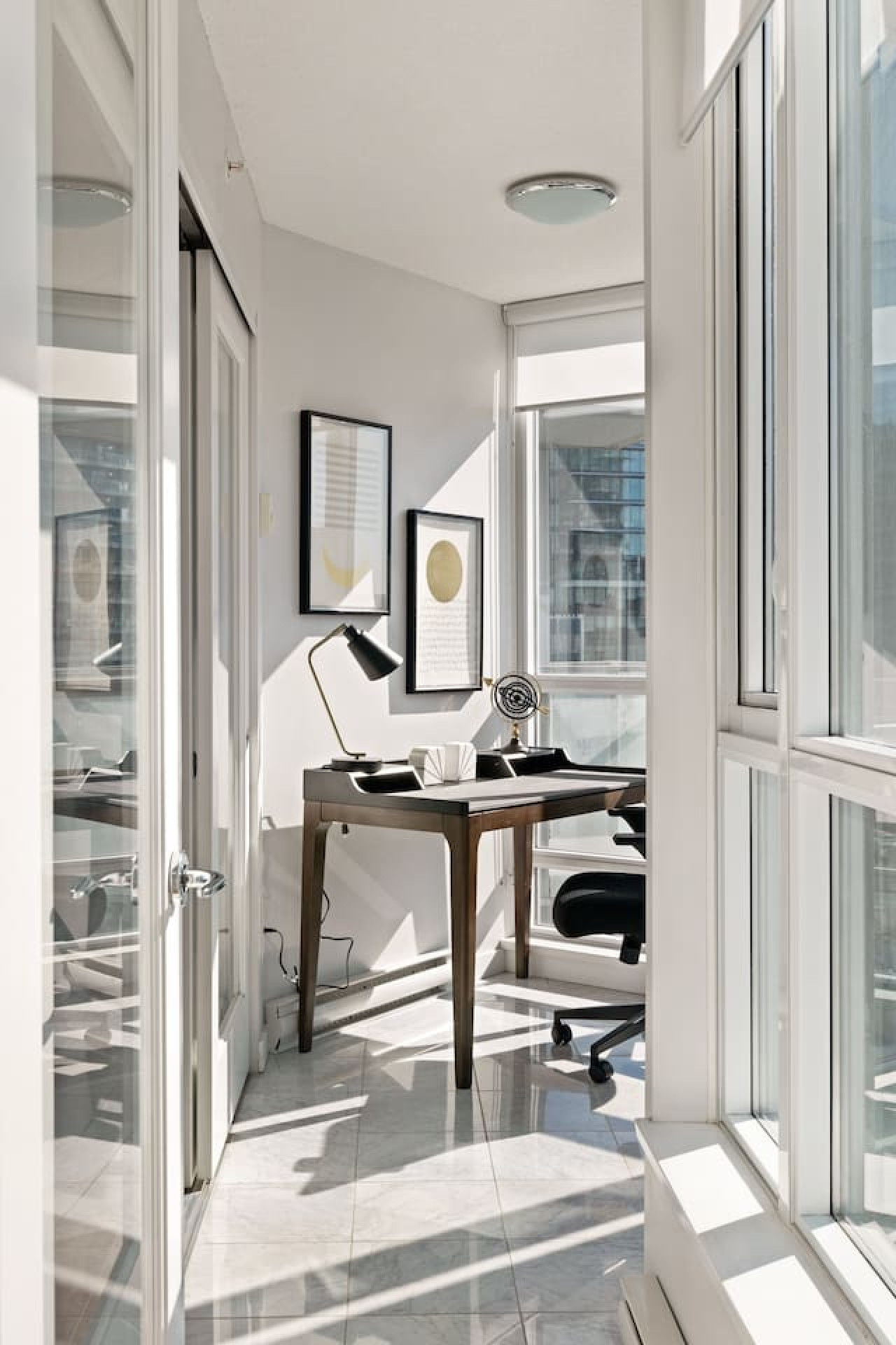 *special-price*-king-bed-and-parking-wac-and-patio/