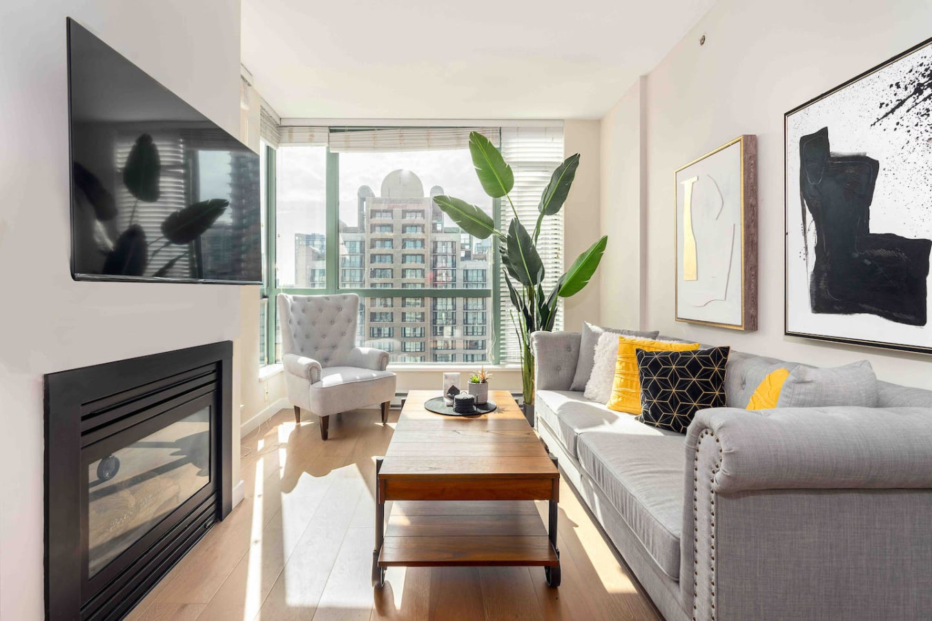 super-central-downtown-wofficeparkingwifi/