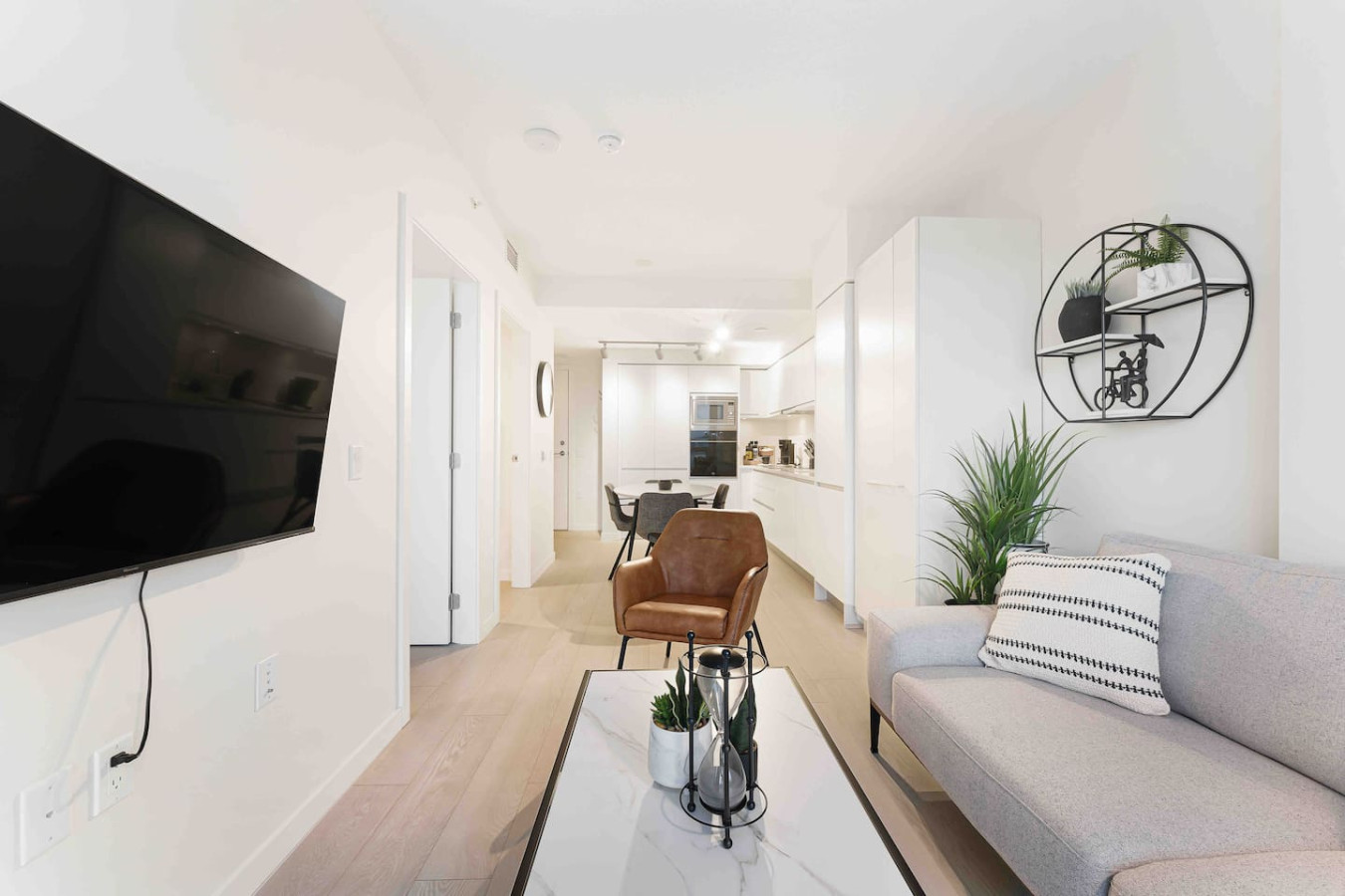 stylish-and-modern-2-beds-acandpark/