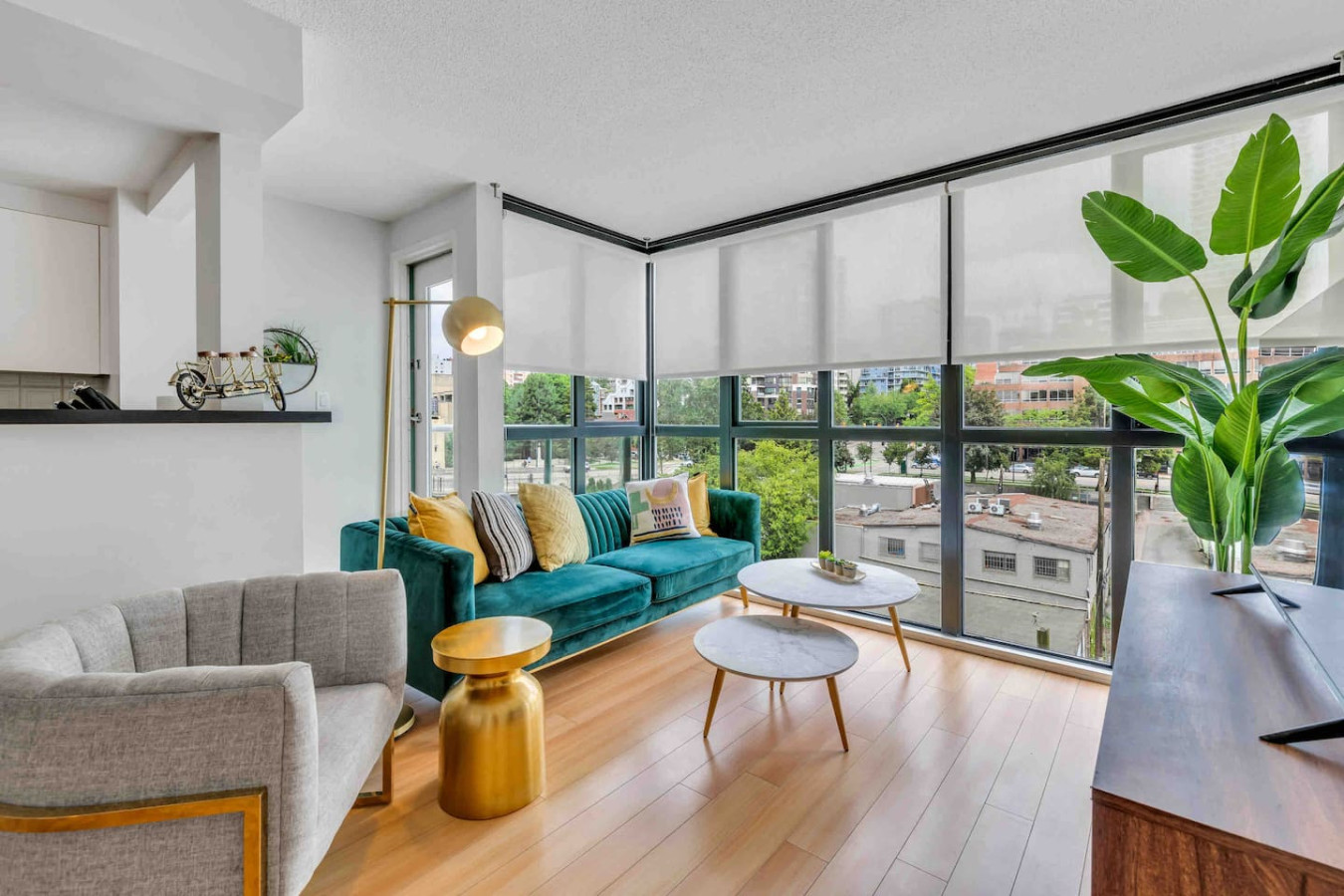 *special-price*steps2seawall-2bd2bth-freeparkandac/