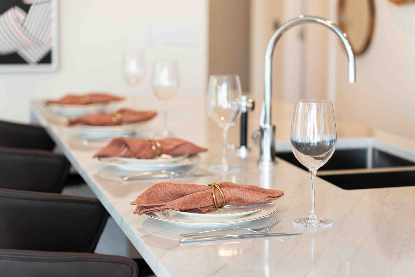 prime-luxury-2bdrm-patio-woceanview-2-parking/