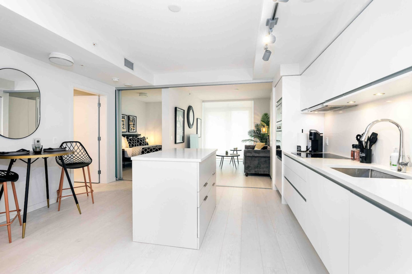 modernandstylish-2bed-gymandparking/
