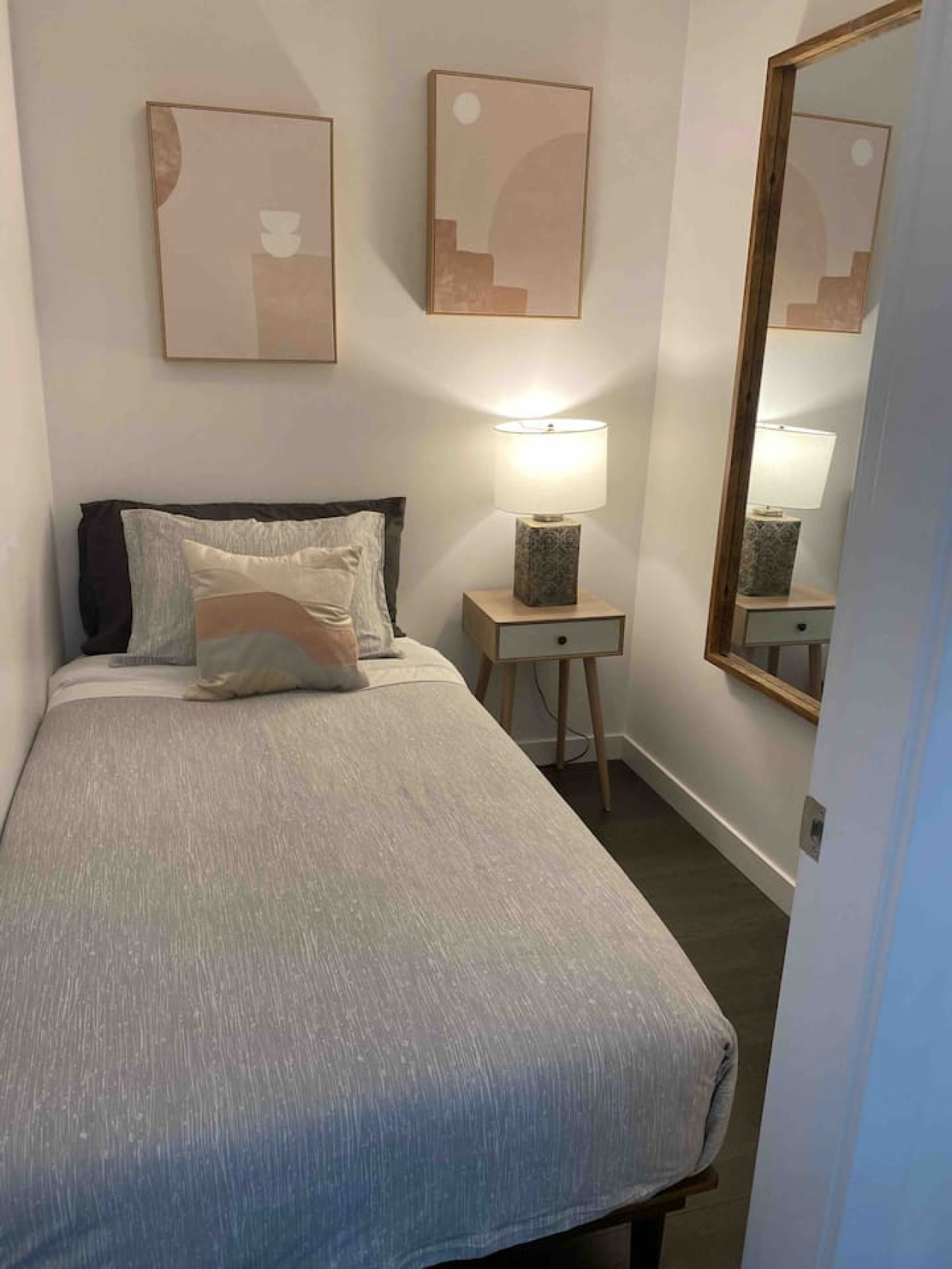 jawdropping-views-2beds-secure-parking/