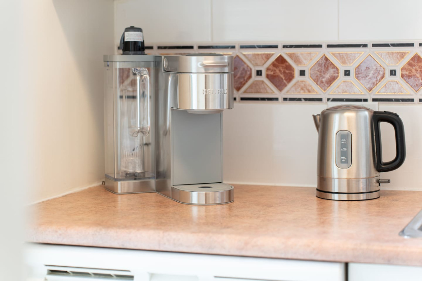 stylishincoal-harbour-2bedspark/