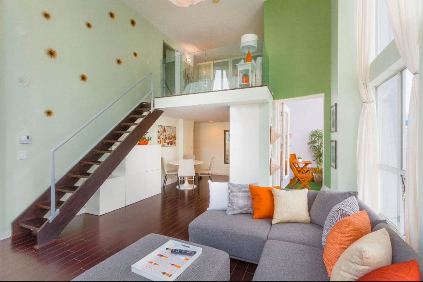 central-instaworthy-loft-parkingacpatio/