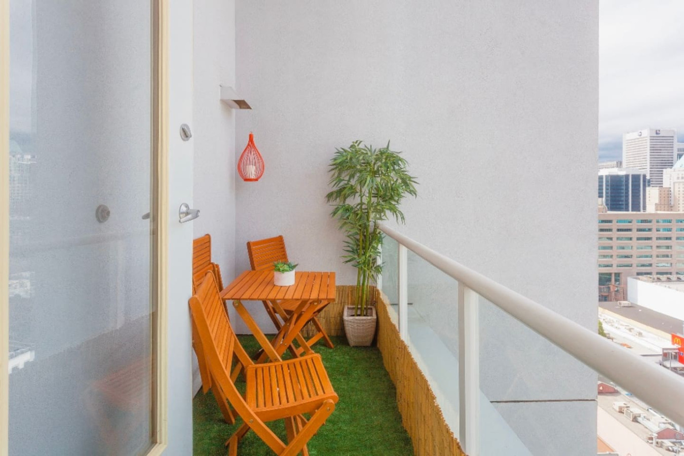 central-instaworthy-loft-parkingacpatio/