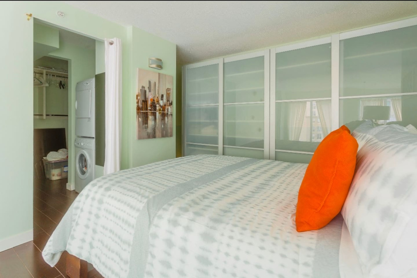 central-instaworthy-loft-parkingacpatio/