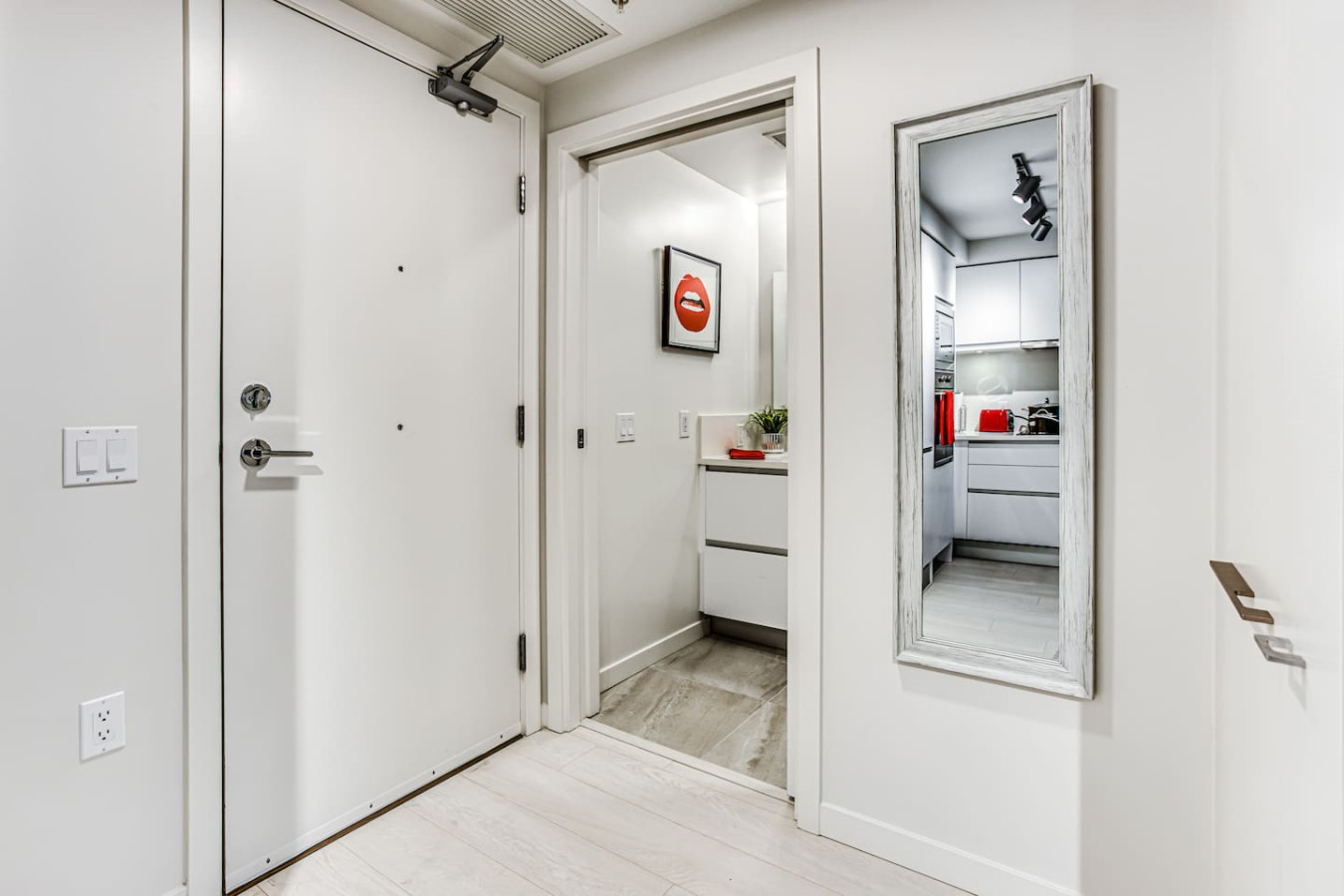 stunningly-stylish-ac-and-fireplace-wparking/