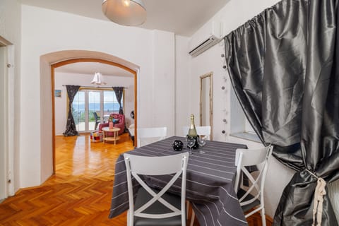 Apartment Mare - Unit 377019-13
