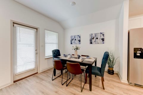 Anthem 4-Bedroom Escape For Workers