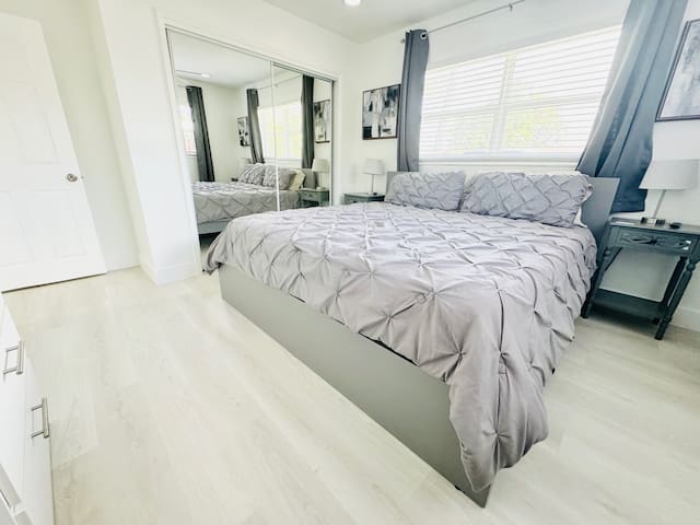 Cozy and Peaceful 1BR/1BA; Pool; Near Beach - Wilton Manors