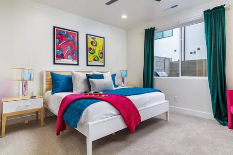 Zion’s Sugar Rush Stay – HOT TUB! & Sleeps 26