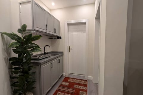 ستديو في الرياض بتصميم فندقي عصري لراحتك103 - Room #1374337301