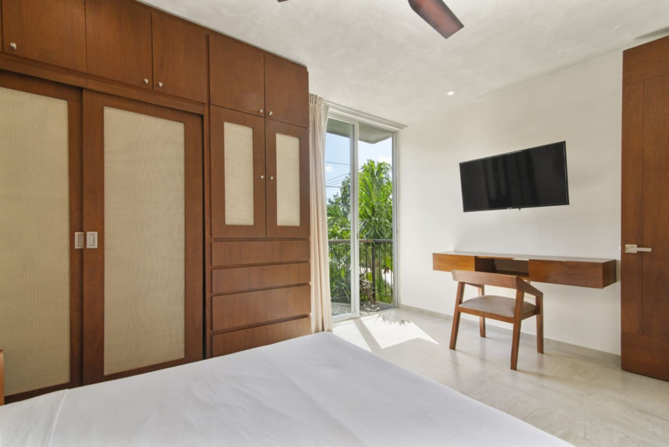 aruna-201-by-luwii-stays/