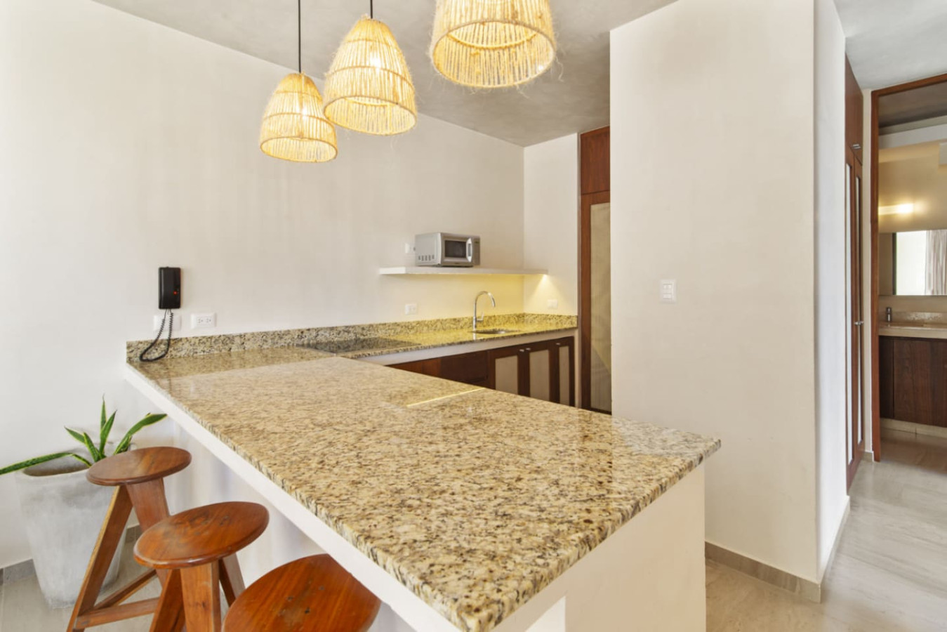 aruna-201-by-luwii-stays/