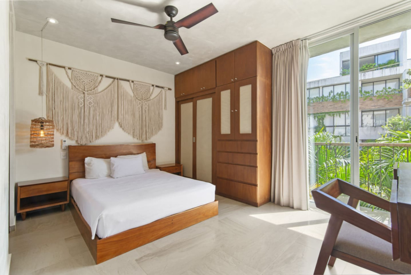 aruna-201-by-luwii-stays/