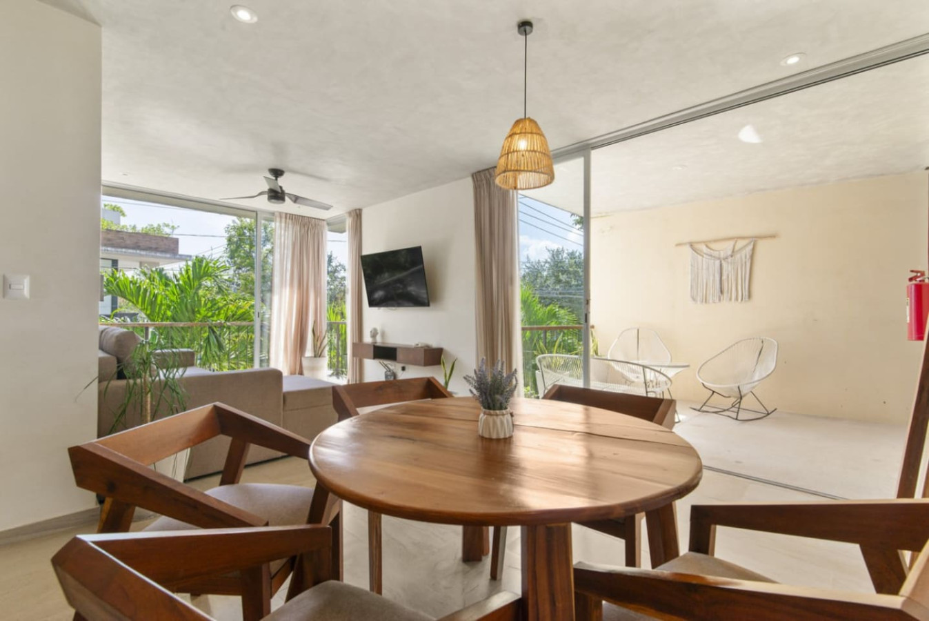 aruna-201-by-luwii-stays/