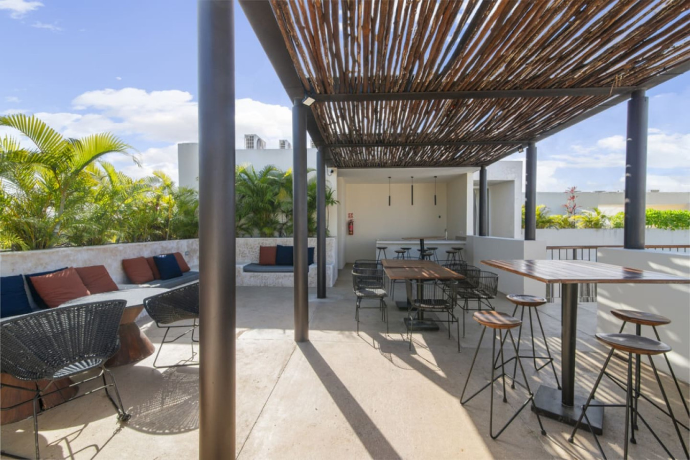 aruna-205-by-luwii-stays/