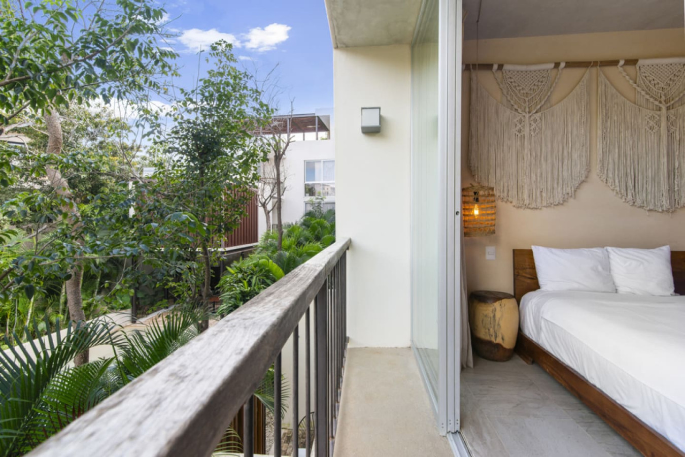 aruna-205-by-luwii-stays/