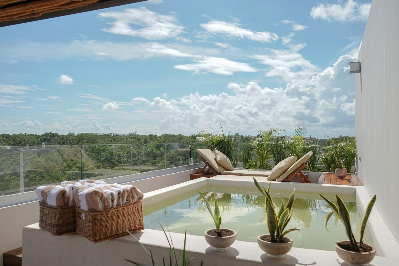 aruna-301-by-luwii-stays/