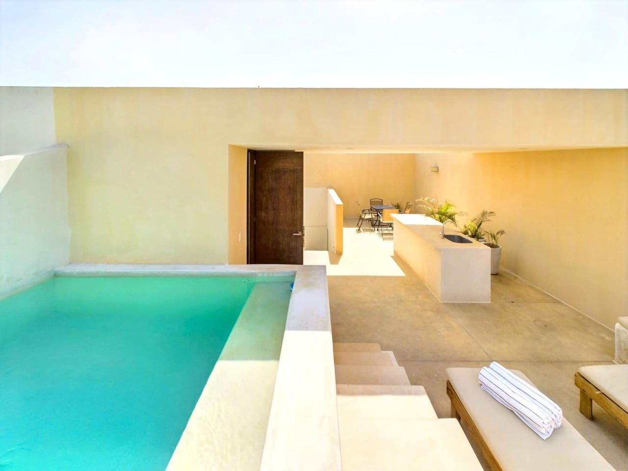 aruna-303-by-luwii-stays/