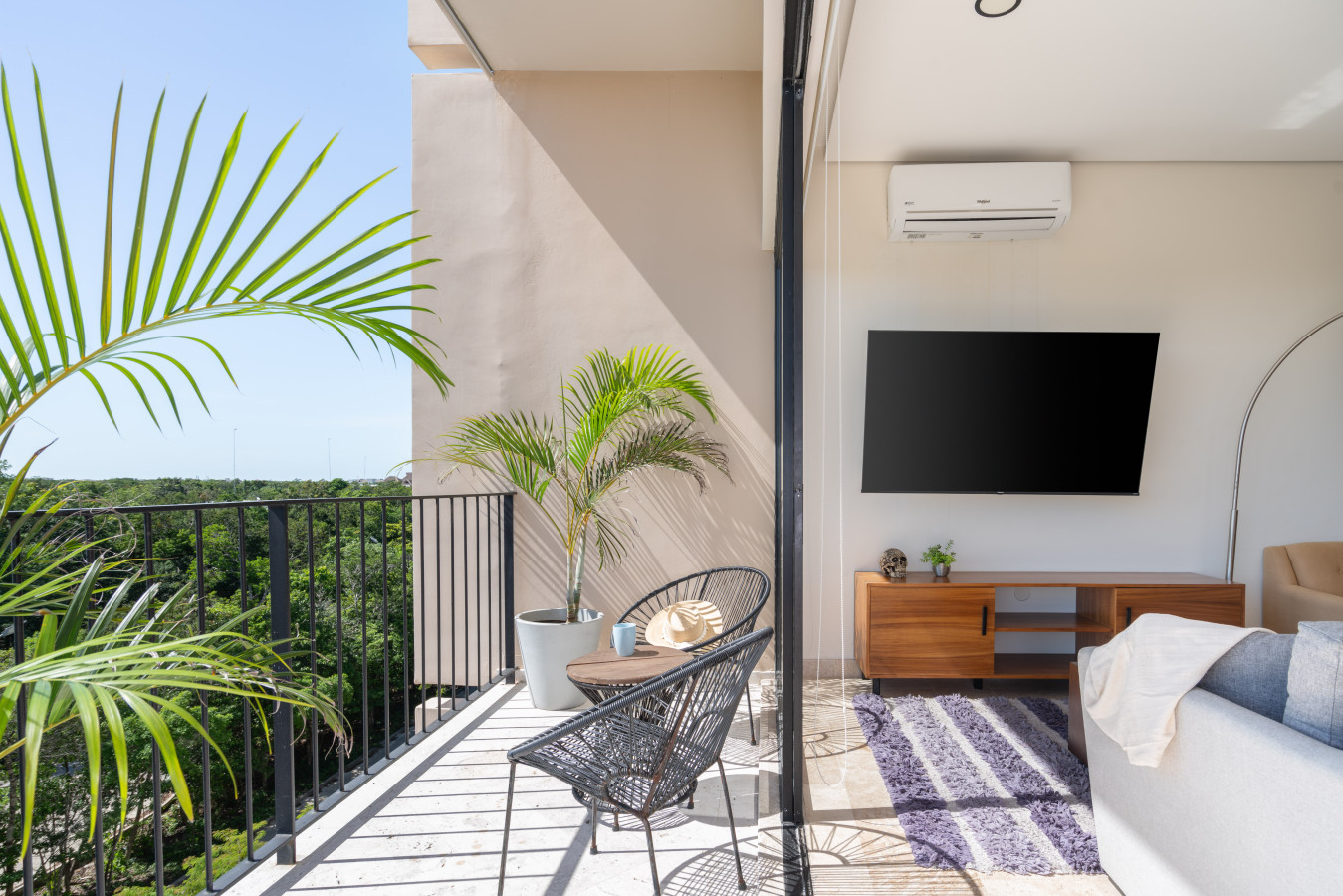 giada-310-by-luwii-stays/