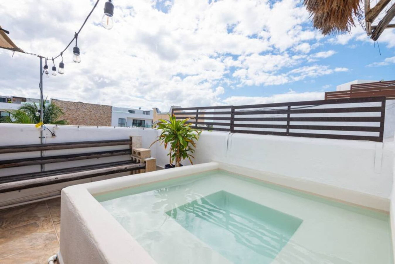 lovely-1br-penthouse-or-private-pool-and-fast-wi-fi/