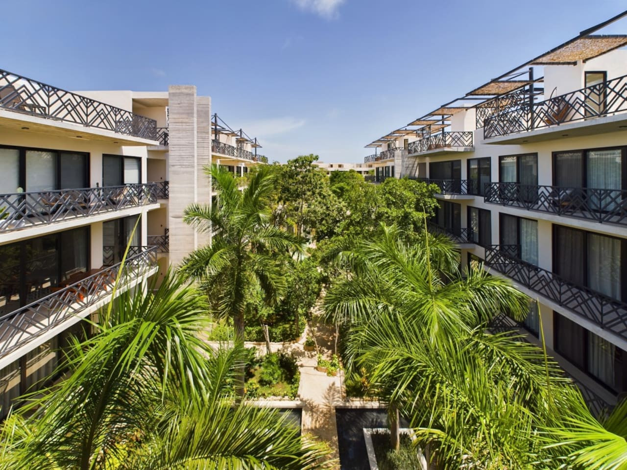 palais-q104-by-luwii-stays/