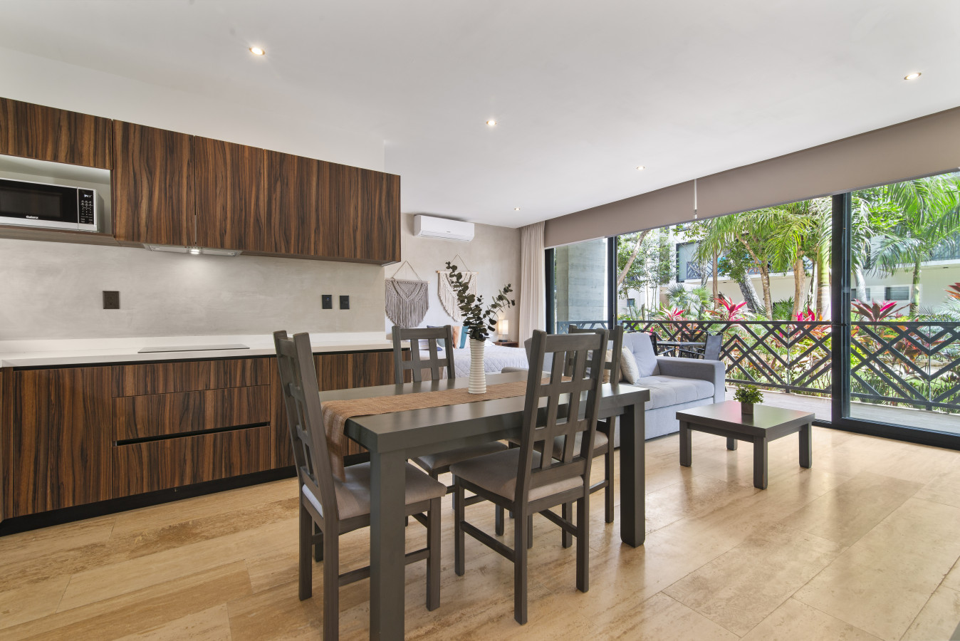 palais-q104-by-luwii-stays/