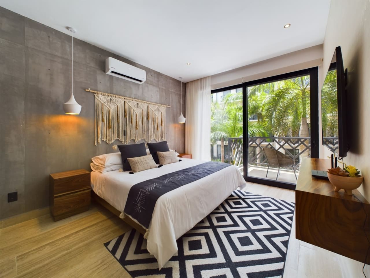 palais-k201-by-luwii-stays/