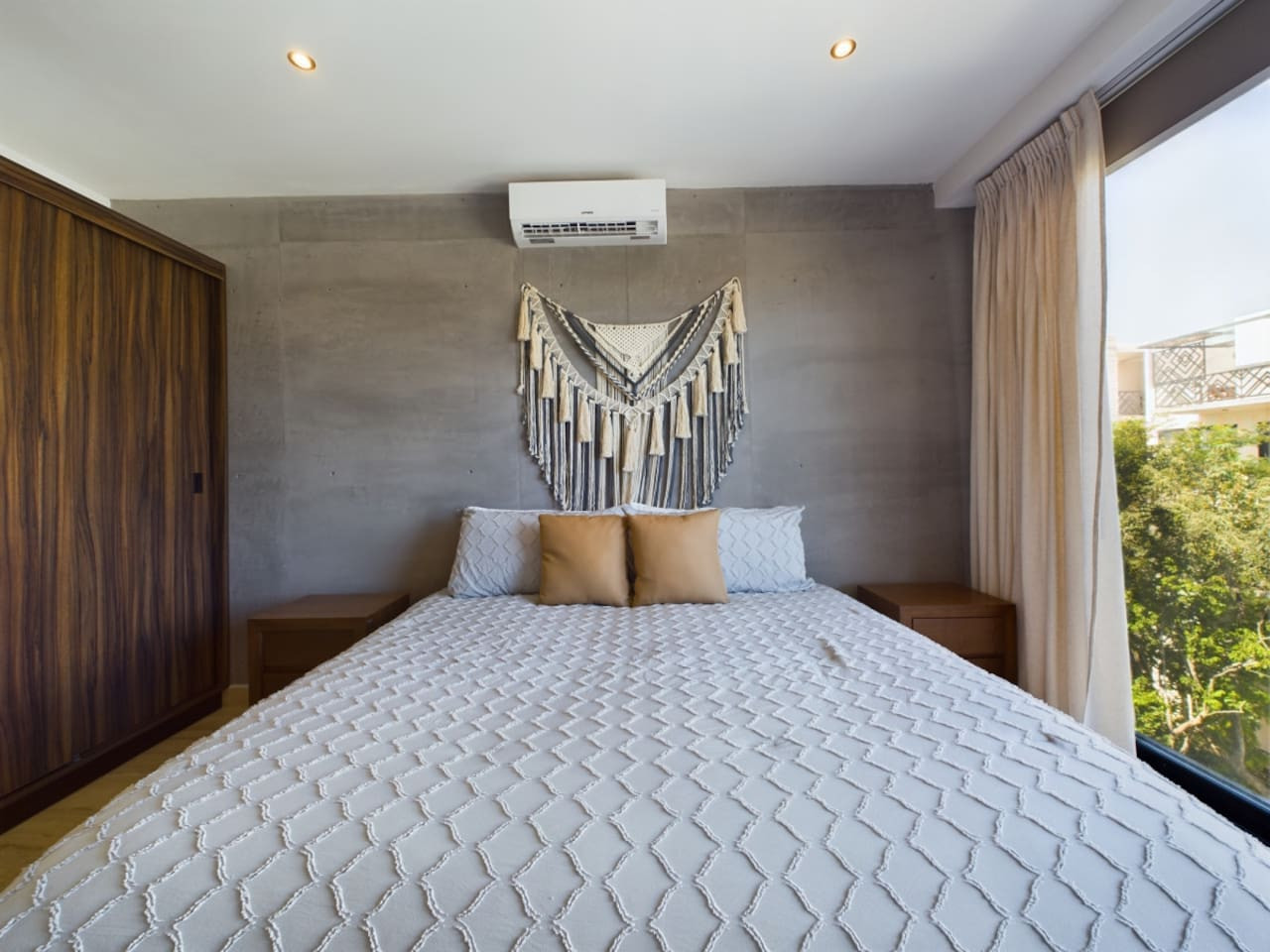 palais-q405-by-luwii-stays/