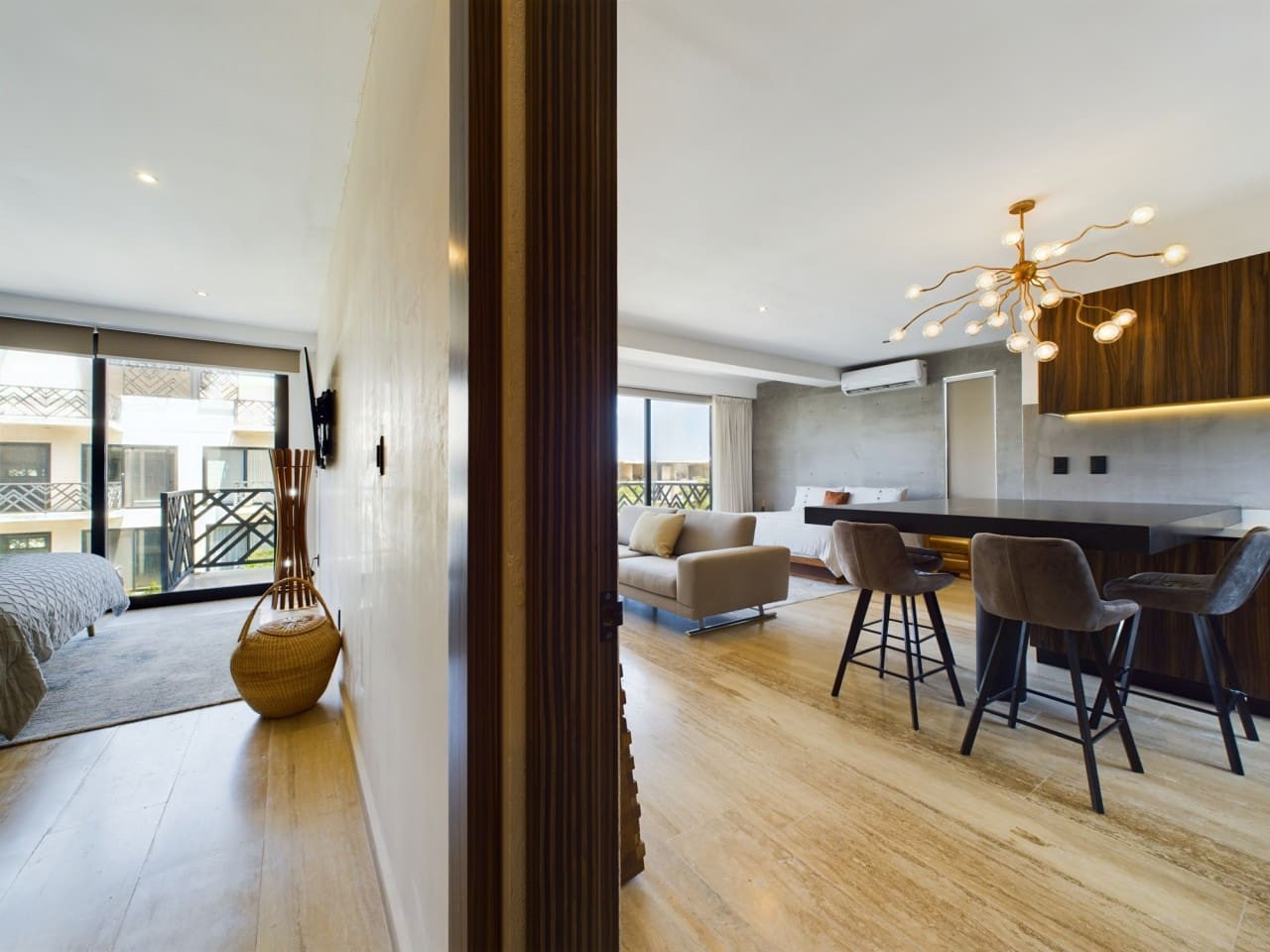 palais-q405-by-luwii-stays/