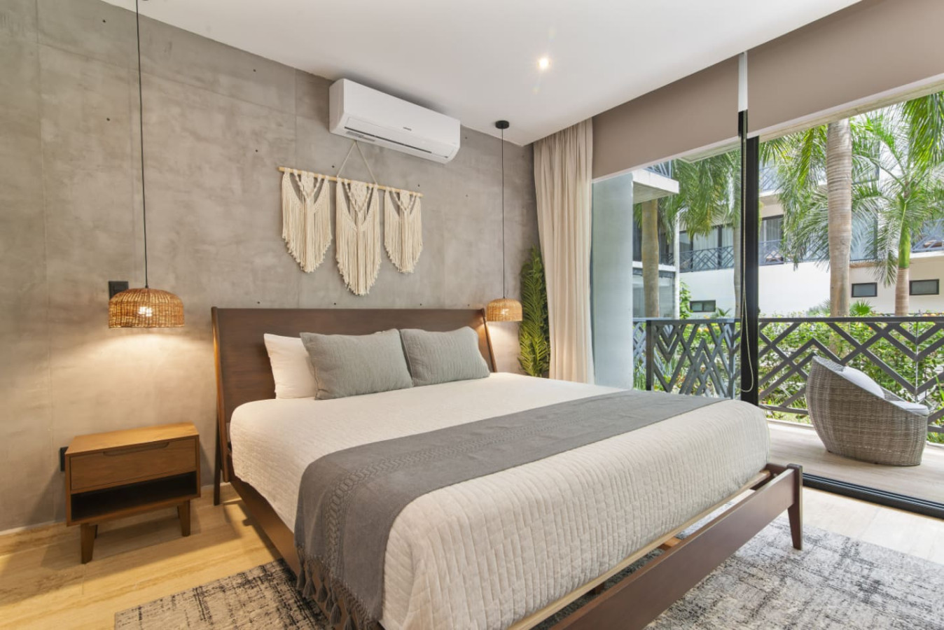 palais-q102-by-luwii-stays/