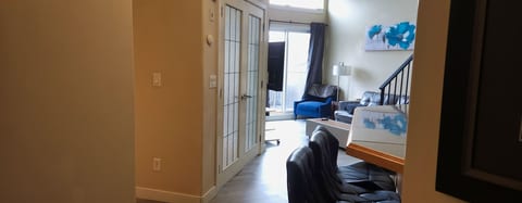 Chic 2-Bed Penthouse with Private Rooftop in Trendy Calgary