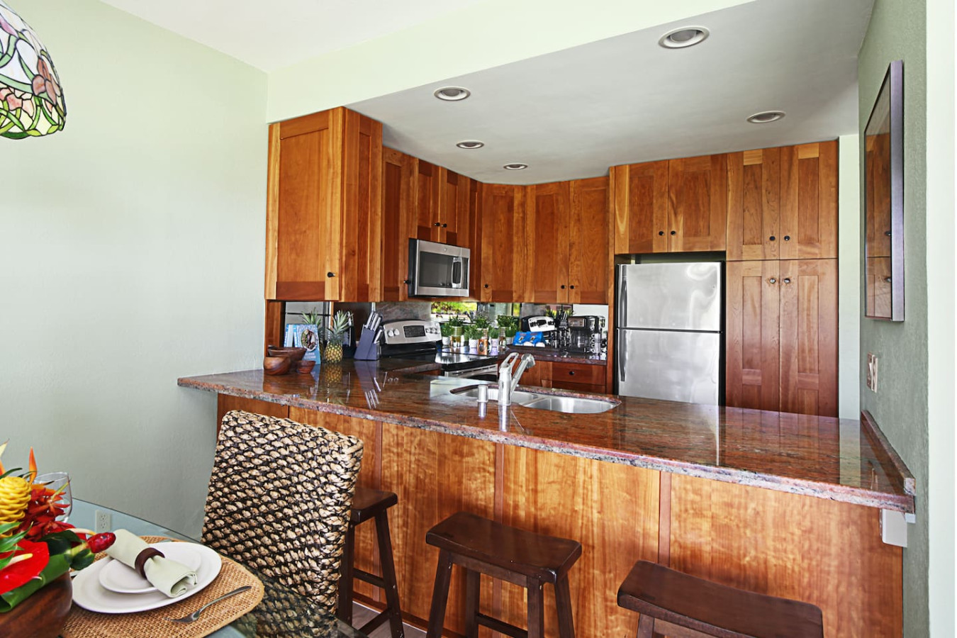 Short walktoBeach,PartialOceanView,PerfectLocation
